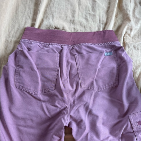 Pink Figs Scrub Set - Picture 7 of 7